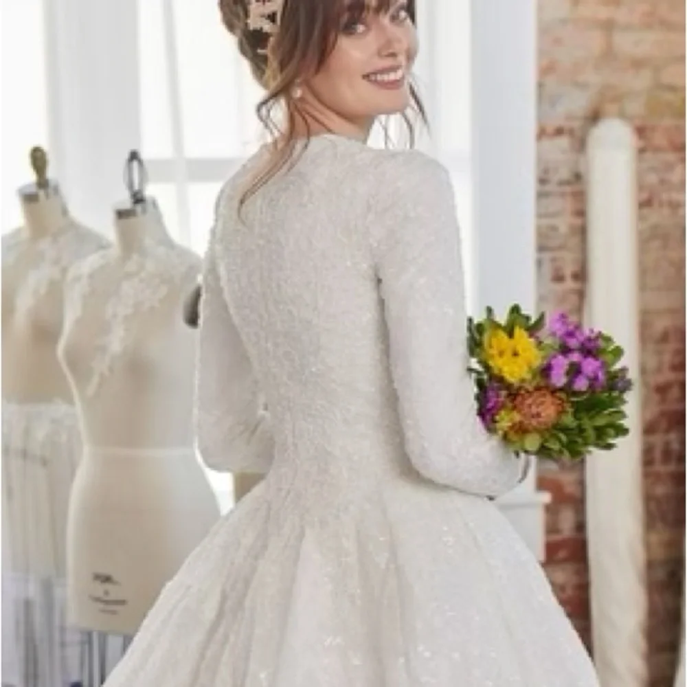 Discontinued Maggie Sottero wedding dress! - Picture 5 of 9